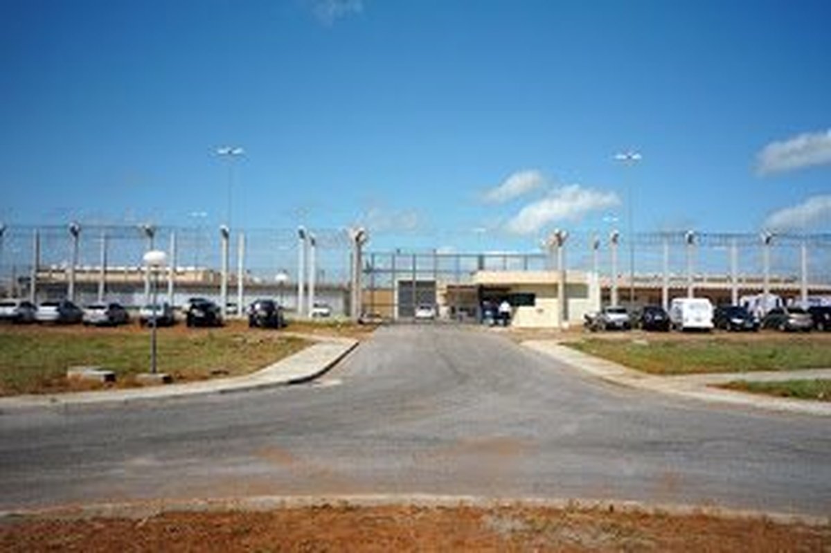 EXCLUSIVO: Bandido que comandava o tráfico de dentro de presídio de segurança máxima no Espírito Santo é transferido para Penitenciária Federal no Rio Grande