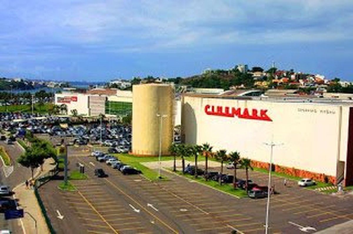 Gerente do Cinemark do Shopping Vitória é detida por descumprir a Lei e barrar a entrada de policiais em cinema