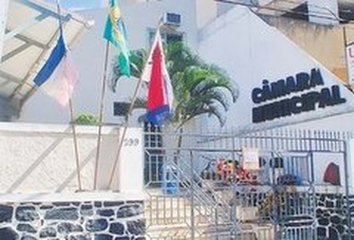 Delegado que iniciou investigação foi punido com transferência pela antiga Chefia de Polícia Civil: Justiça acolhe denúncia contra vereadores acusados de corrupção em Guarapari
