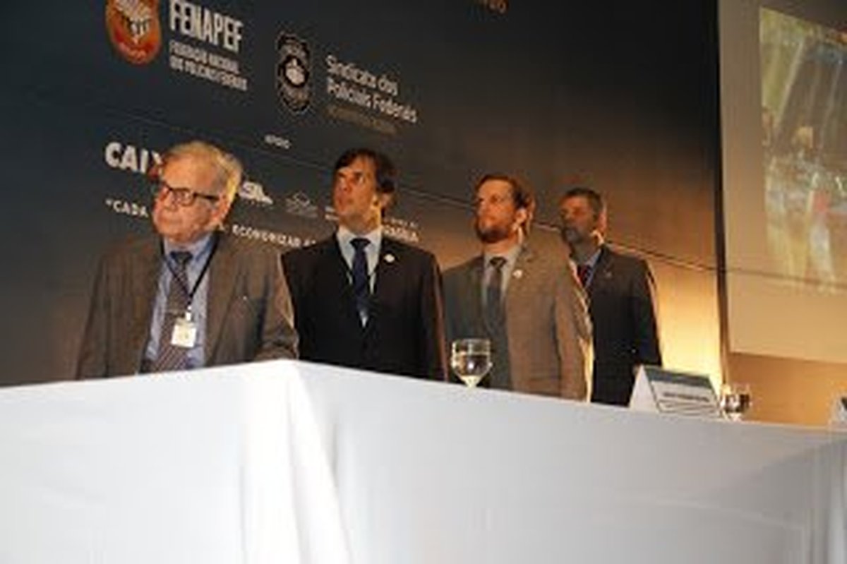 1º CONGRESSO DE JORNALISMO E SEGURANÇA PÚBLICA: Presidente da ANPR defende fim do Inquérito Policial, a adoção do Ciclo Completo e Carreira Única de Polícia e o direito da PM produzir TCO