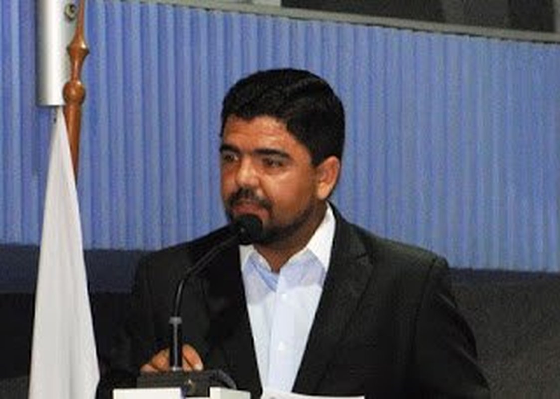 Tribunal Superior Eleitoral reprova as contas de campanha do pastor da Igreja Universal e vereador Devanir Ferreira e abre caminho para impedir que ele assuma vaga de primeiro suplente de deputado fed