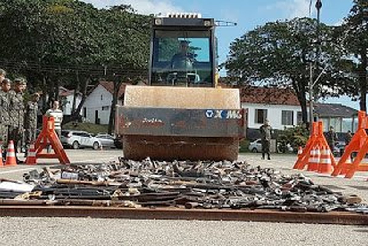 Assessoria Militar do Tribunal de Justiça do Espírito Santo encaminha 2.707 armas e 15.525 munições apreendidas com bandidos para destruição no Exército