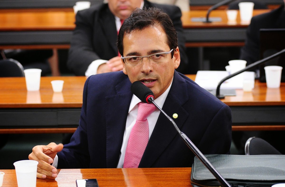 STF mantém condenação de ex-delegado federal por violação de sigilo em operação policial