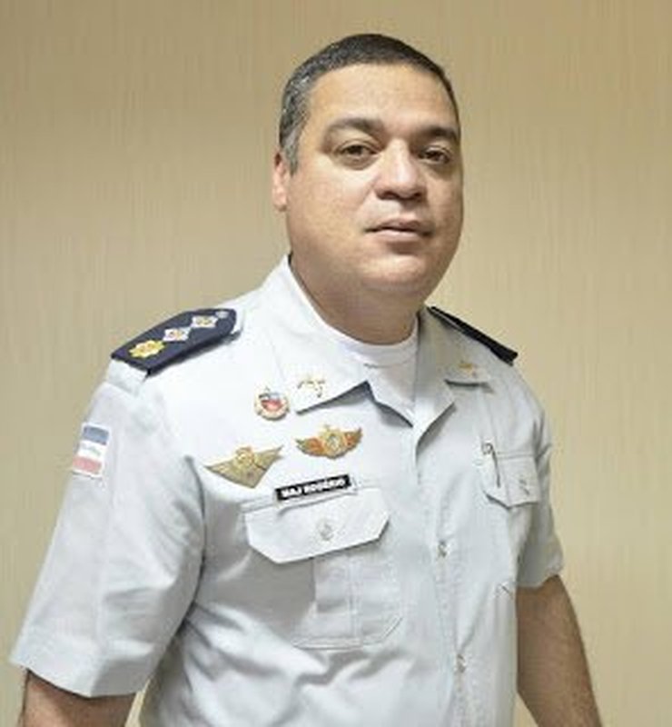 Presidente do Clube dos Oficiais do Espírito Santo rebate artigo escrito por Mestre em Direito em A Gazeta