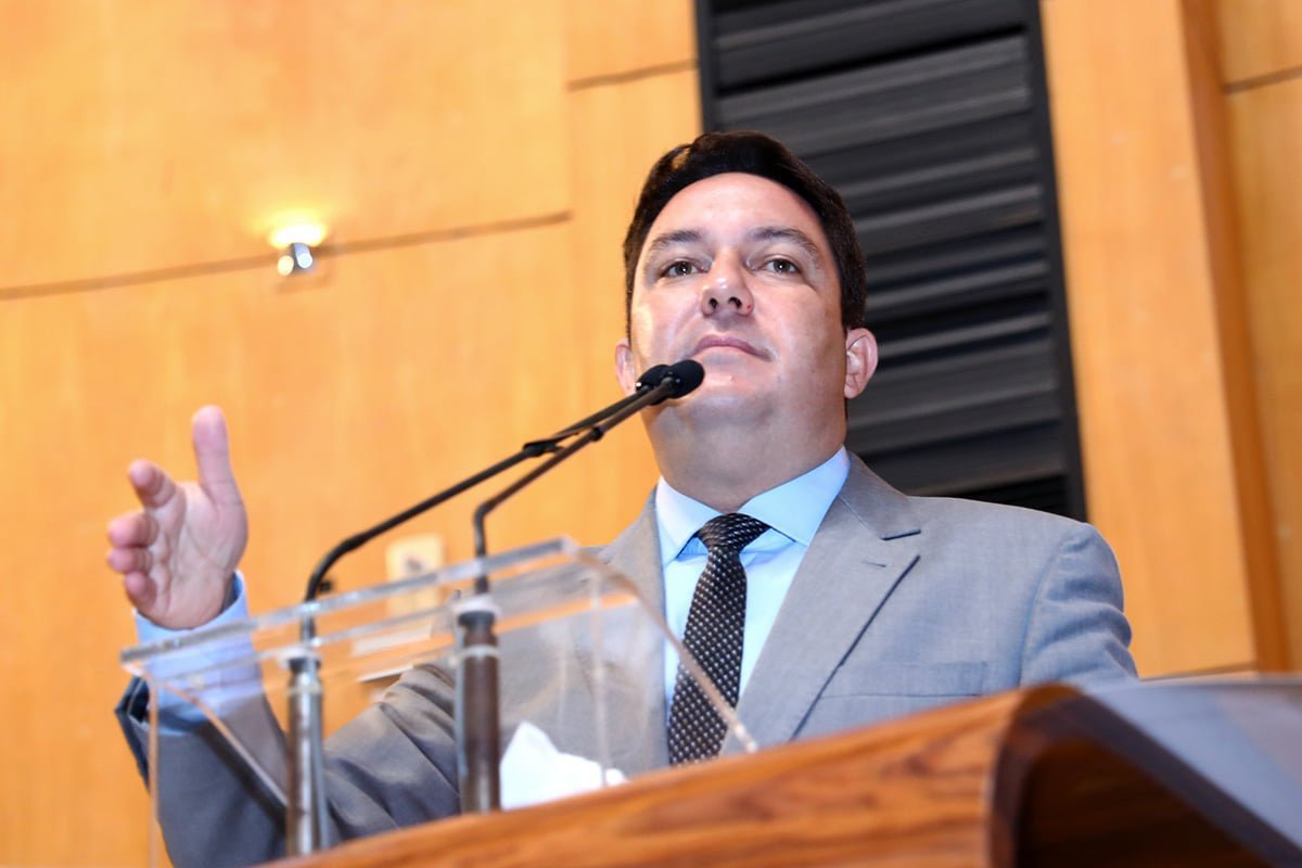 Assembleia Legislativa aprova PEC de Bruno e mais de 1,5 mil pedagogos vão ter direito a duas cadeiras no Espírito Santo