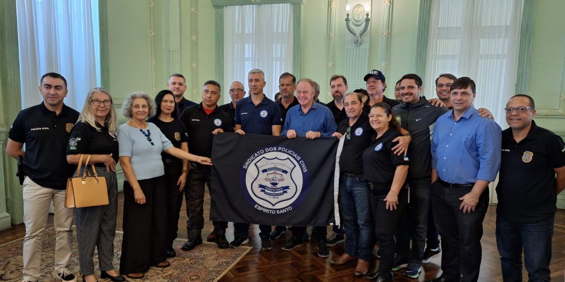 Governador sanciona Lei que cria o cargo de Oficial Investigador de Polícia, confirma concurso para contratar 1 mil policiais civis e elogia o Sindipol