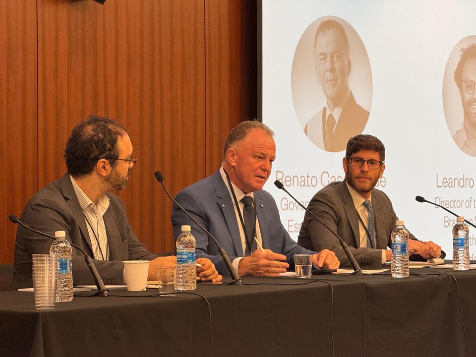 Governador do Espírito Santo anuncia, nos EUA, iniciativas para atrair mais investimentos e reforçar políticas de enfrentamento às mudanças climáticas