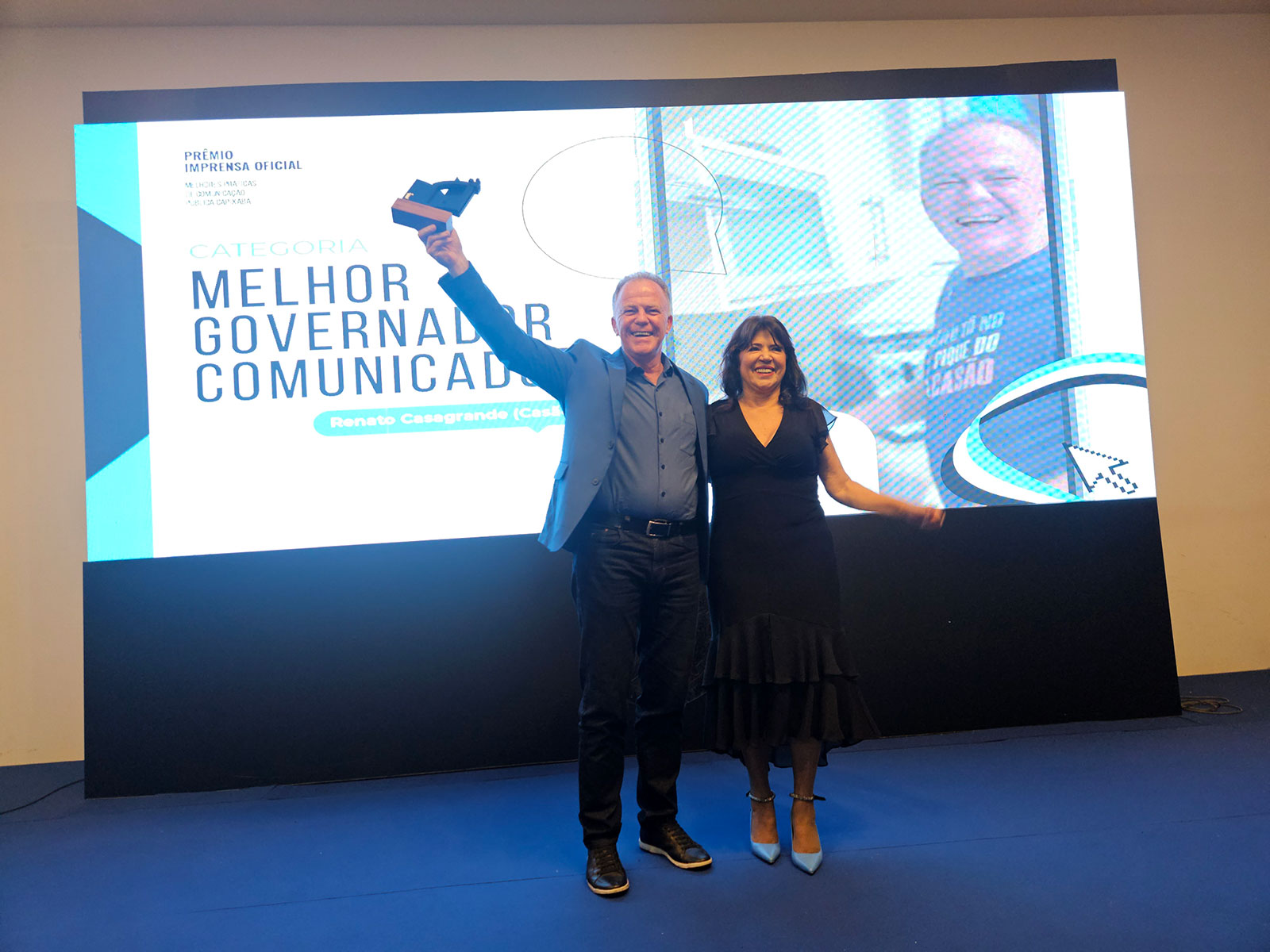 Nos 135 anos do Diário Oficial, Casagrande ganha prêmio de ‘Melhor Governador Comunicador’ do País