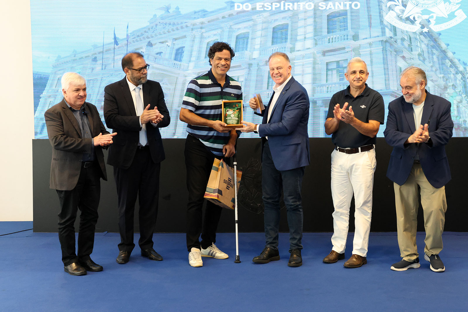 Casagrande anuncia programas que vão beneficiar 400 mil microempreendedores capixabas no Espírito Santo