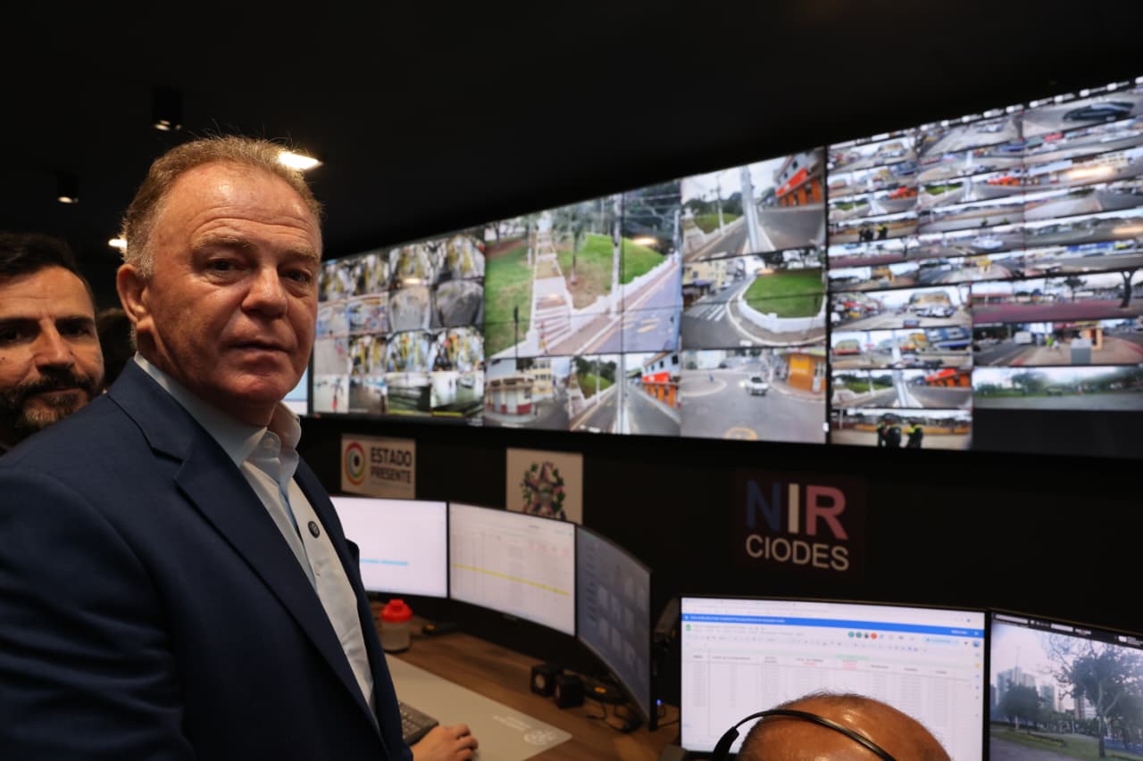 1.667 VEÍCULOS RECUPERADOS E 358 BANDIDOS NA CADEIA: Uso da tecnologia sufoca a criminalidade e diminui a impunidade no Espírito Santo, afirma governador