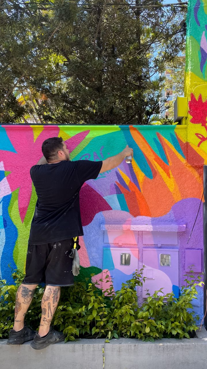 Centro de Vitória ganha mural para celebrar a história portuária