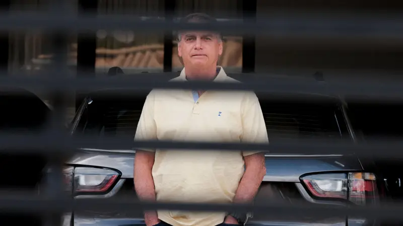 BOLSONARO É CONDENADO A MAIS DE 27 ANOS POR TRAMA GOLPISTA