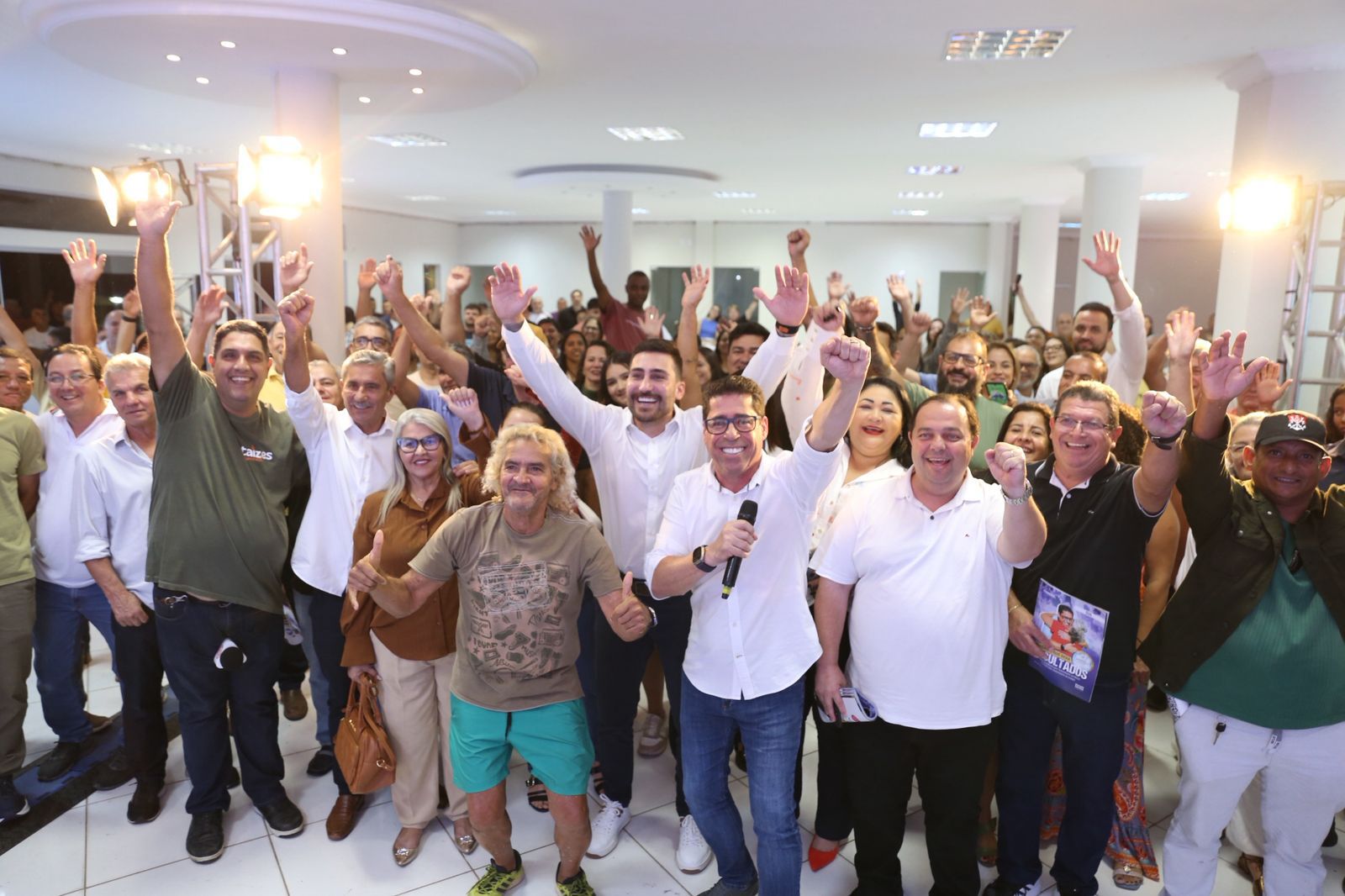 Marcelo Santos reúne 450 pessoas em Itapemirim em prestação contas na Região Sul