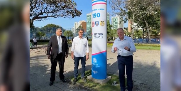 ‘É o nosso Programa Estado Presente a serviço da vida’, diz Casagrande ao entregar 13 torres de segurança em Vitória