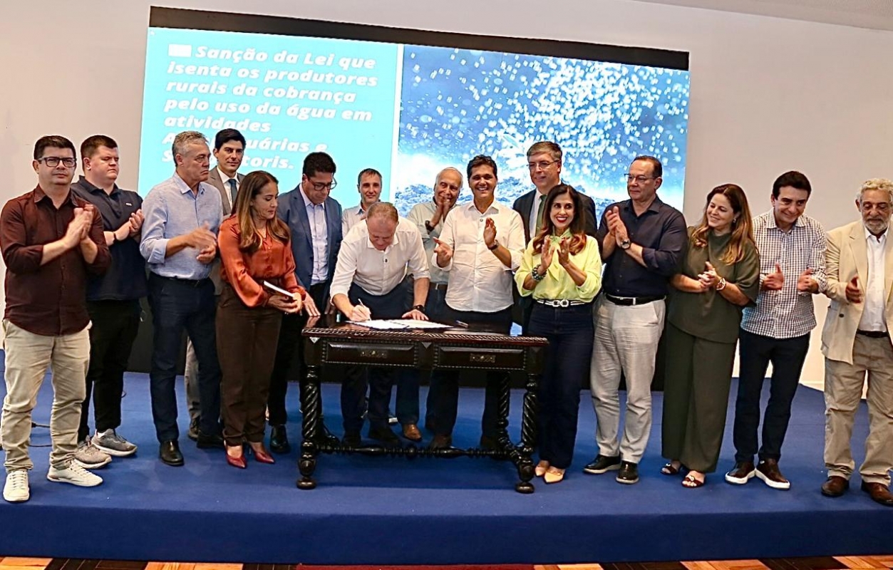 Casagrande sanciona lei que isenta produtores rurais da cobrança pelo uso da água no Espírito Santo