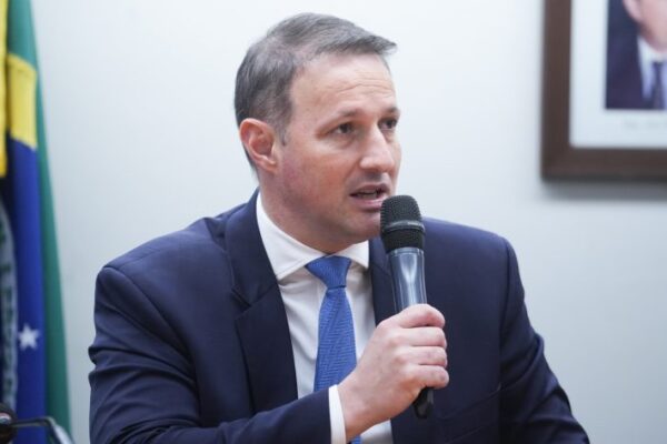 Relator da Lei Antifacção queria que Polícia Federal investigasse crime organizado só com autorização dos governadores