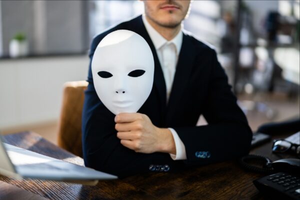 OAB leva à Justiça Federal empresas de telefonia e Meta para frear avanço do ‘Golpe do Falso Advogado’