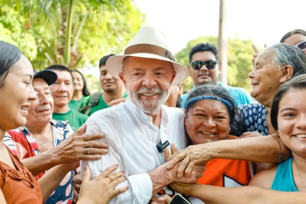 Senado aprova isentar IR para quem ganha até RS 5 mil: “Uma vitória da democracia e da justiça social”, comemora Lula