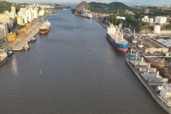 Complexos Portuários de Vitória e Vila Velha vão receber mais 200 mil veículos por ano