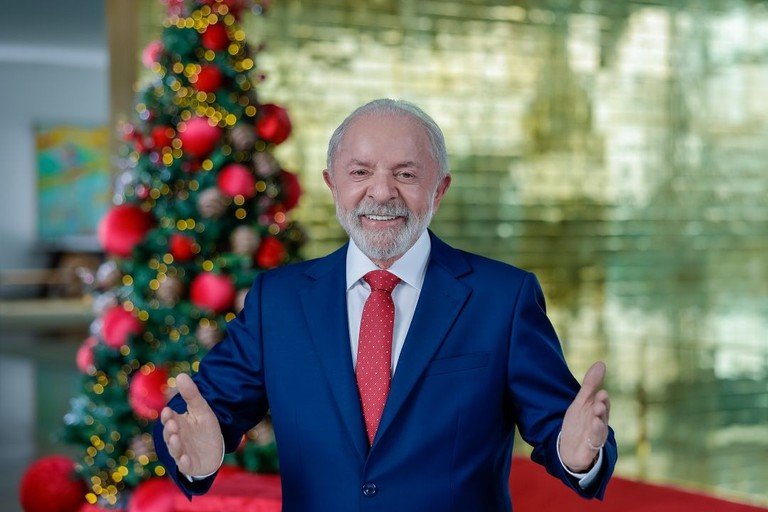 Lula faz balanço de ações e desafios: “Povo brasileiro é vencedor”