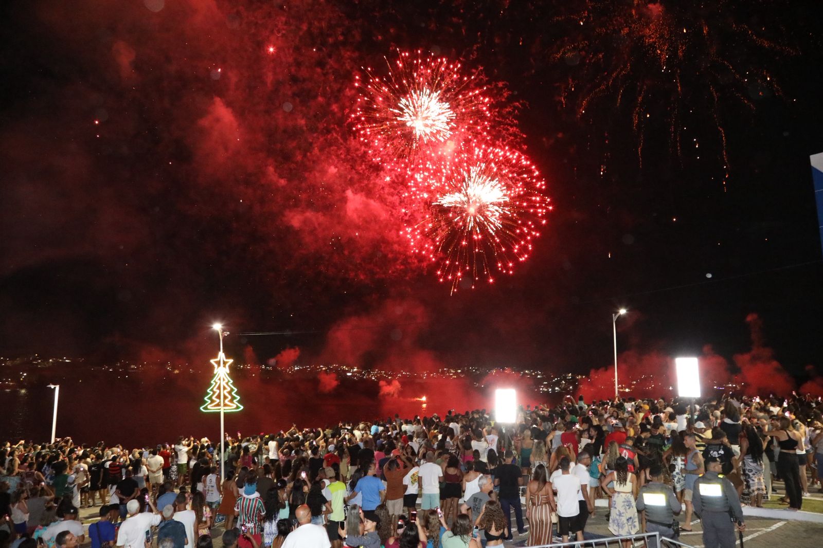 Réveillon antecipado de Cariacica reúne mais de 15 mil pessoas