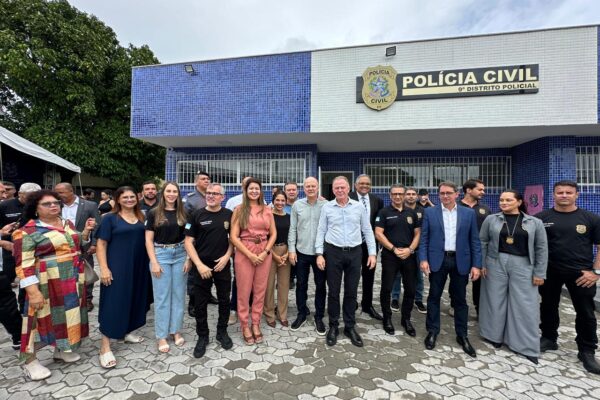 Casagrande entrega reforma do 9º Distrito Policial de Cobilândia