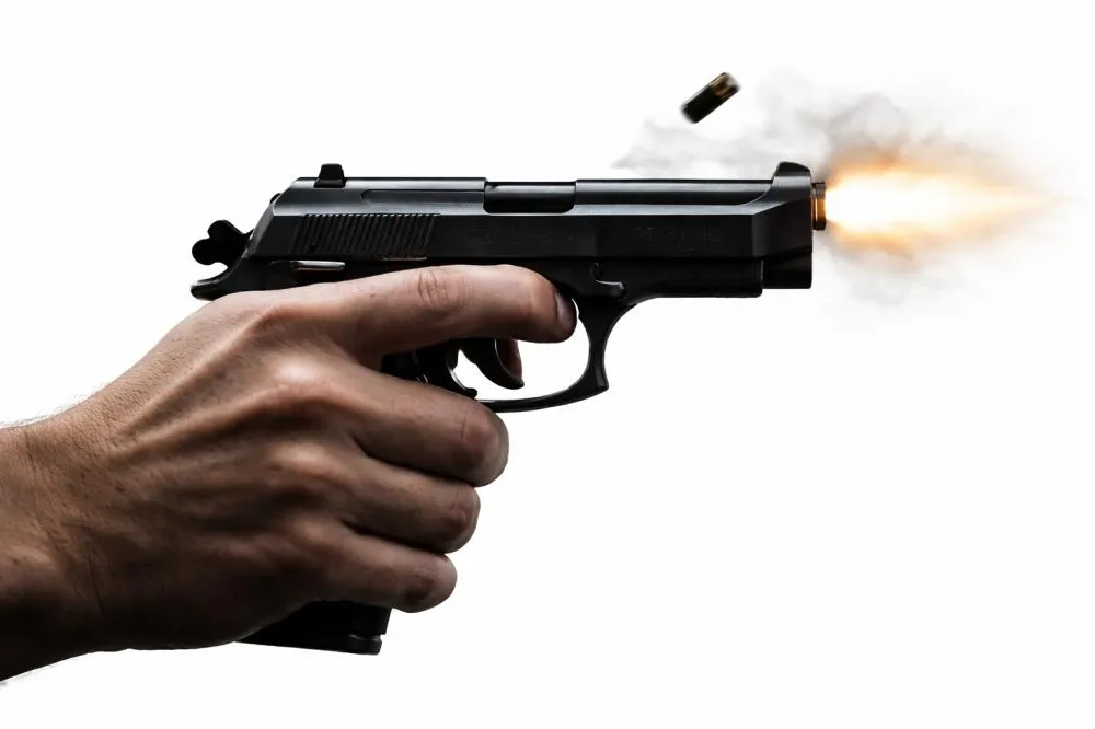 Bolsa Pistola: Bancada da Bala da Câmara Federal aprova projeto que dá incentivo fiscal para comprar primeira arma