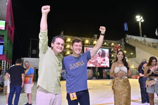 Prefeitos reagem à ‘ingratidão’ e ‘traição’ de Arnaldinho e saem em defesa de Casagrande e Ricardo Ferraço