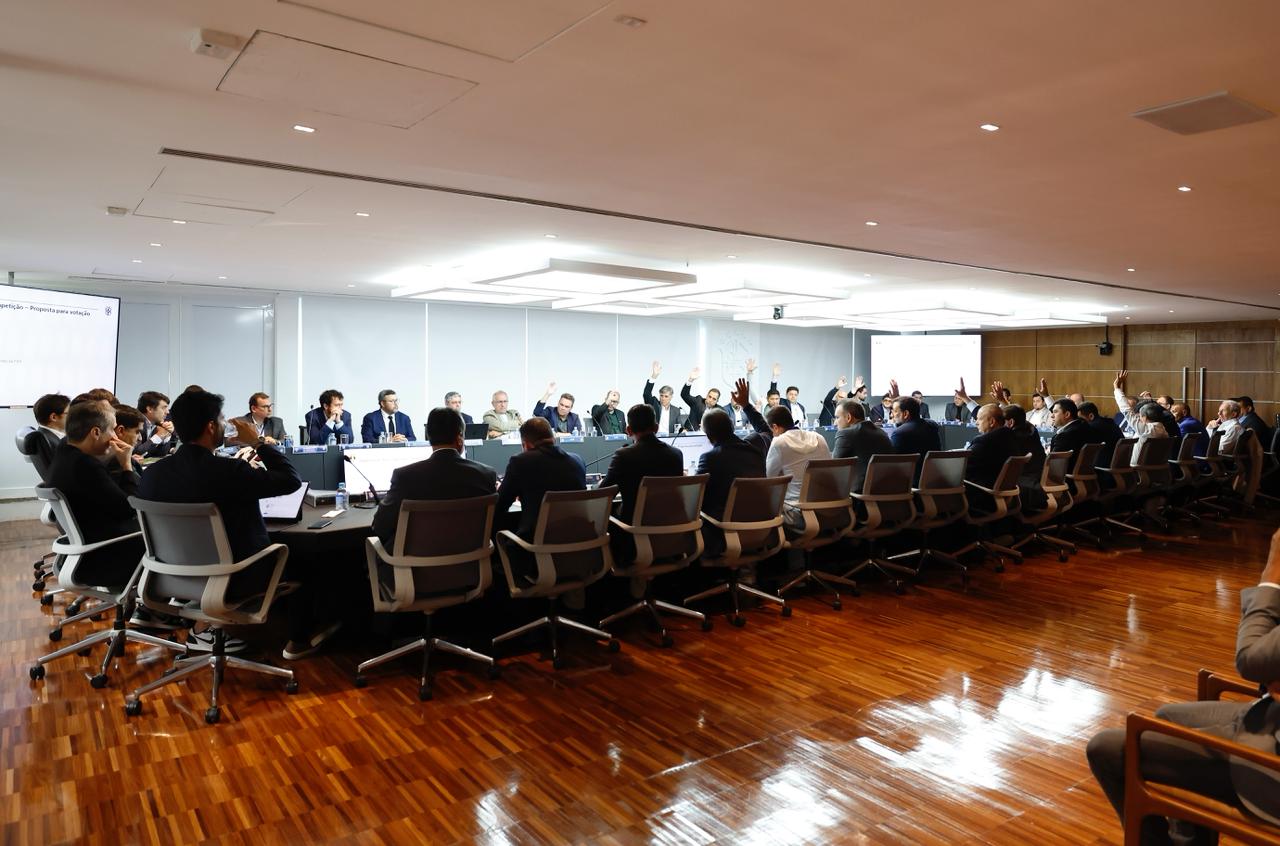 CBF vai discutir redução de rebaixamentos e acessos do Brasileirão e cria ‘playoffs’ entre os times que finalizarem a Segundona entre a 3ª e 6ª colocações