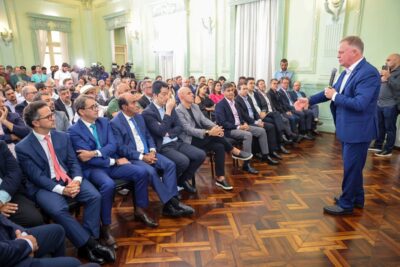 A mensagem de Casagrande para quem se enriquece com a política: ‘Nossa conversa com o empresariado é transparente e reto’