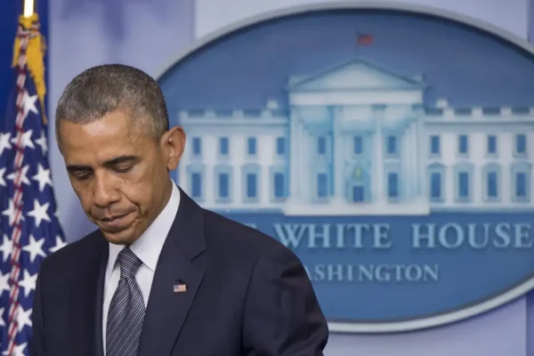 Obama comenta teorias sobre existência de ETs e Área 51 em entrevista