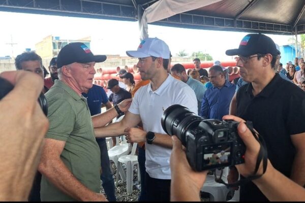 Em reencontro com governador, Arnaldinho agradece pelos investimentos em Vila Velha e fala em diálogo com ‘qualquer liderança’