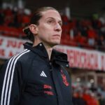 Filipe Luís é demitido no vestiário do Flamengo