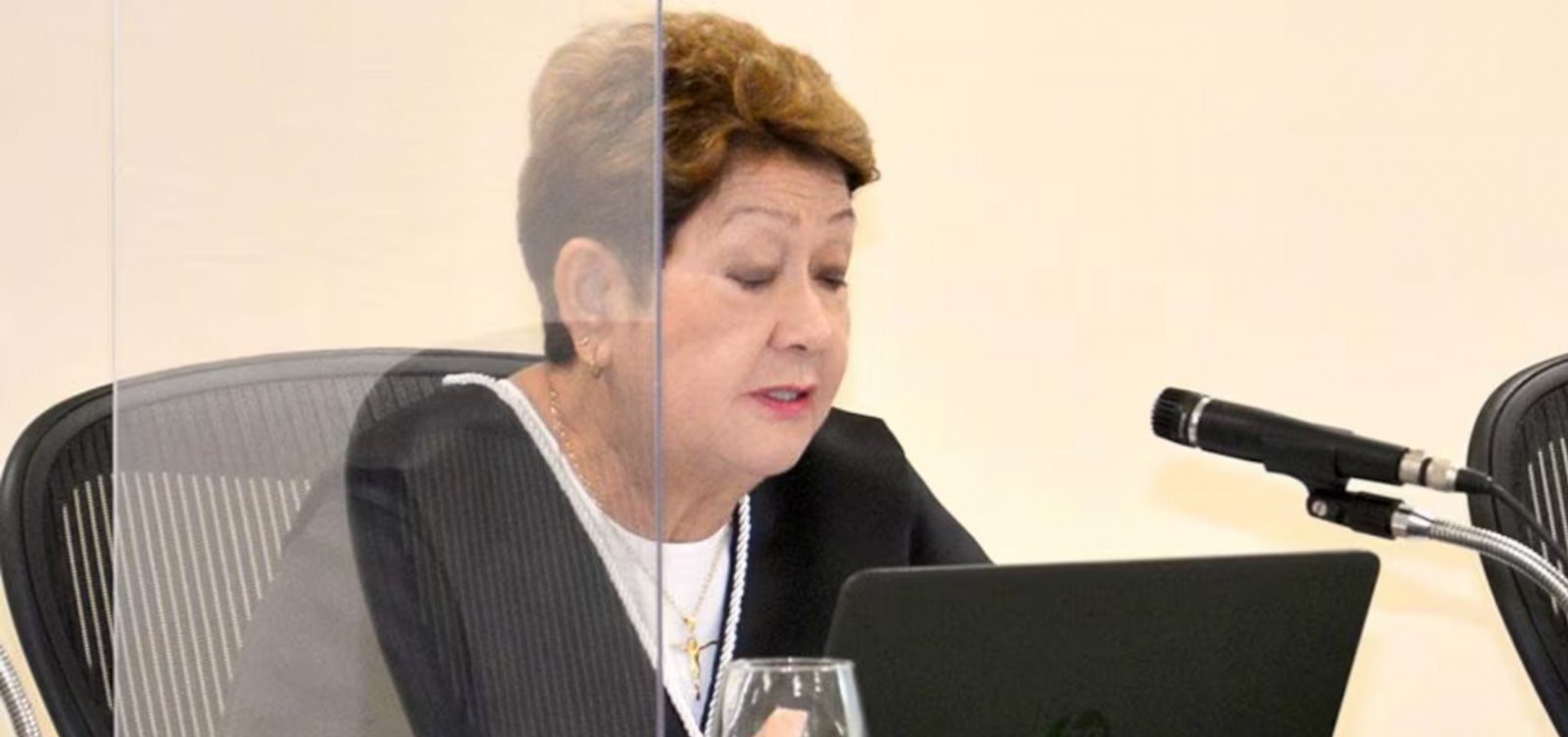 Desembargadora que recebeu R$ 117.863,72 em março afirma que juízes estão perto de “escravidão” e não terão como pagar contas