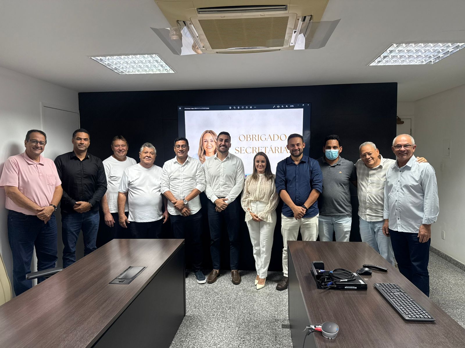 Emoção, gratidão e elogios na despedida de Emanuela Pedroso da Secretaria do Governo