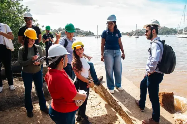 Tribunal de Contas aponta omissão da gestão Pazolini por contaminação em praias de Vitória