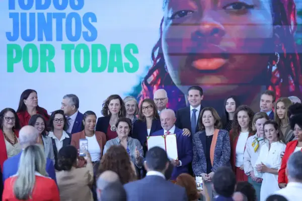 Novas medidas do governo reforçam proteção das mulheres na internet