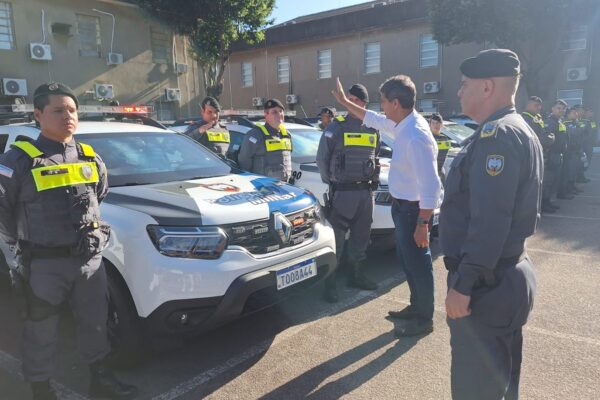 ‘Vocês são insubstituíveis na proteção às famílias capixabas’, afirma governador ao entregar 115 novas viaturas à PM
