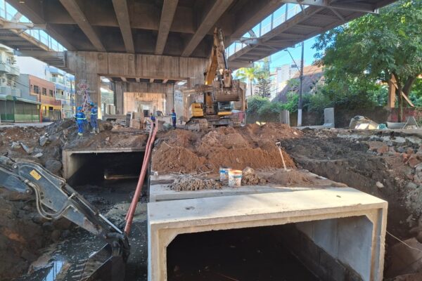 Macrodrenagem do Canal da Costa avança a cada dia em Vila Velha, com recursos do Fundo Cidades
