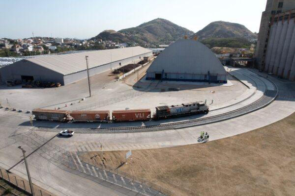 Nova conexão ferroviária no Porto de Vila Velha vai começar a operar em agosto