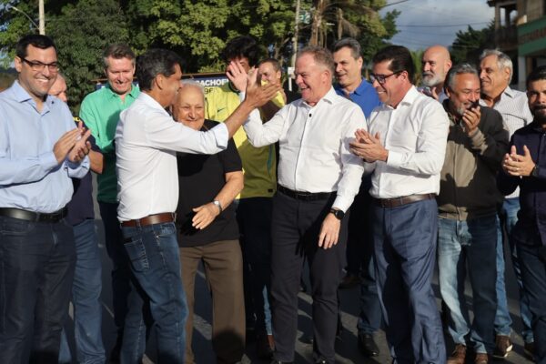 Ricardo Ferraço entrega mais obras, amplia investimentos e reforça a segurança em Cachoeiro de Itapemirim