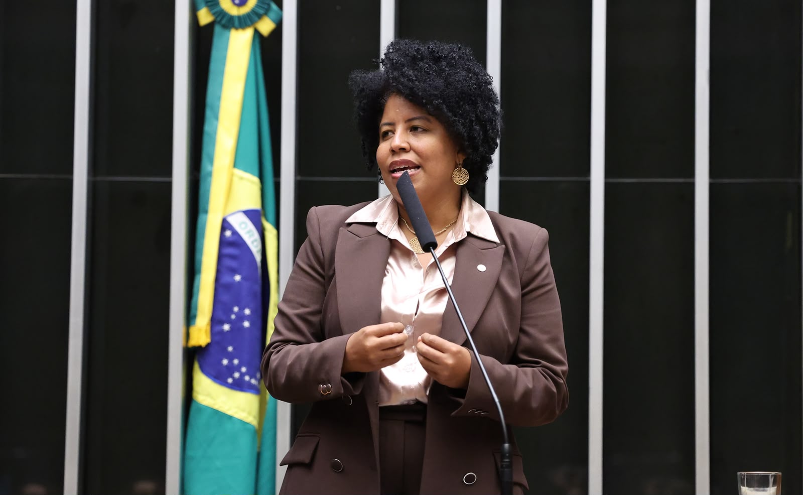 Jack Rocha pede à PGR que investigue Paulo Figueiredo por violência política de gênero