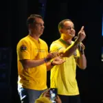 Flávio Bolsonaro emitiu duas notas fiscais de R$ 500 mil para empresa que recebeu repasses do Master